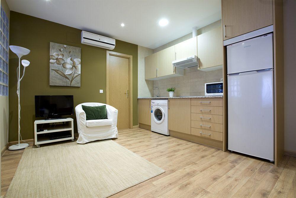 Apartamentos Apr Numancia Madrid Eksteriør billede