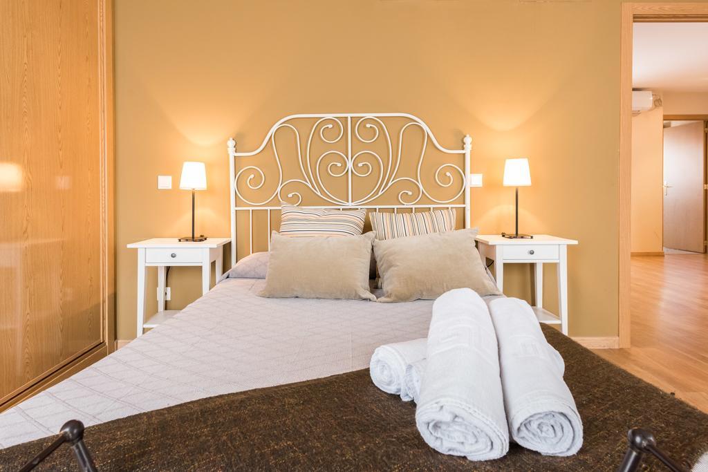 Apartamentos Apr Numancia Madrid Eksteriør billede