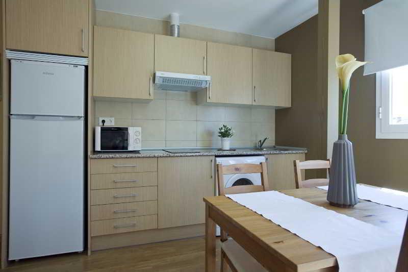 Apartamentos Apr Numancia Madrid Eksteriør billede