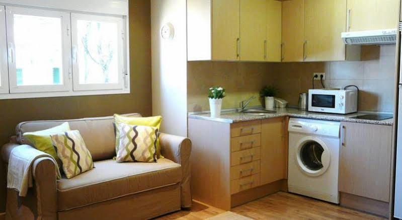 Apartamentos Apr Numancia Madrid Eksteriør billede