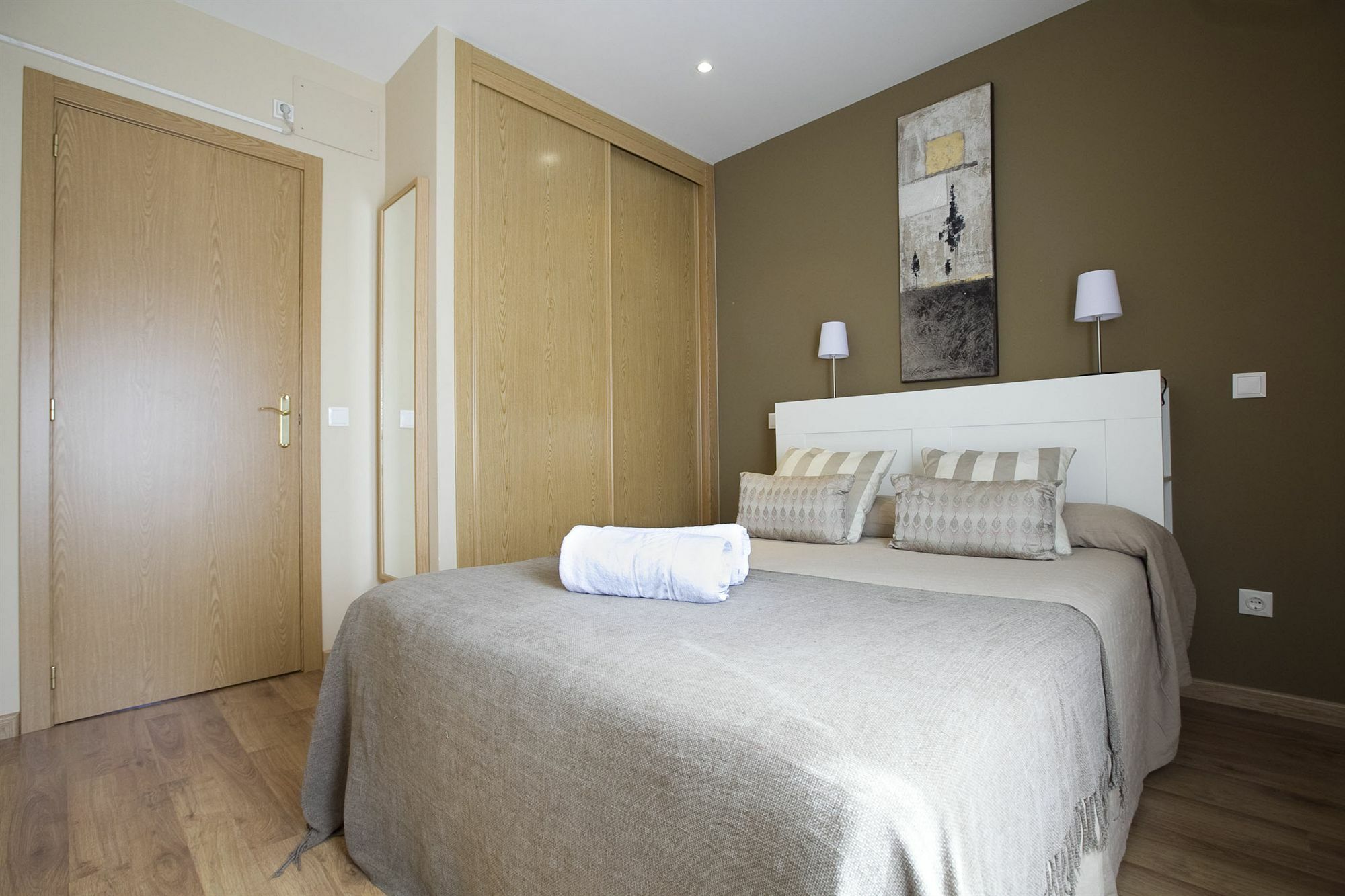 Apartamentos Apr Numancia Madrid Eksteriør billede